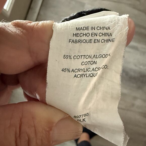 2b BCBG Cropped Sweater Women’s Black Cable Knit Mineral Washed - Picture 7 of 8